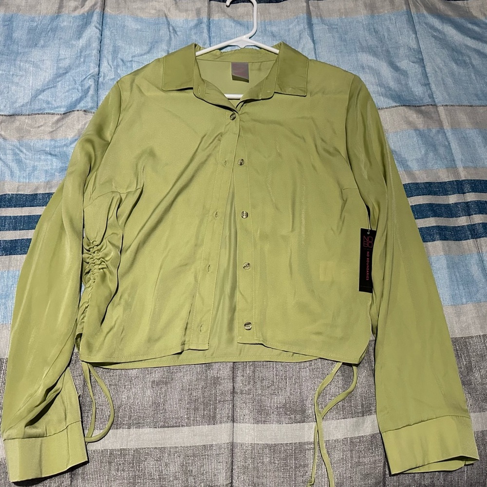 Color: Green | Size: L | Long Sleeve Button Up